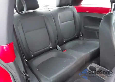 2012 Volkswagen Beetle 2.5L z USA, uszkodzony, nr VIN 3VWJP7AT0CM622520